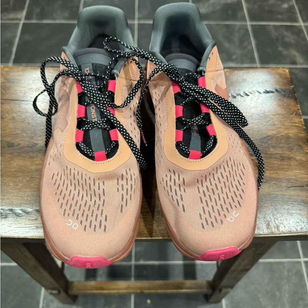 On Running Cloud Monster, Size 9